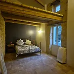 Nyaraló Tillet