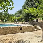 Tillet * Goudargues