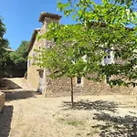 Nyaraló Tillet *