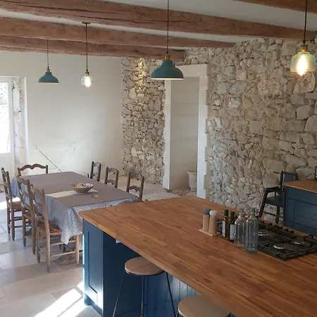 Beautiful With Large Swimming Pool Within Walking Distance Of A Charming, Lively Village Ferienhaus Goudargues