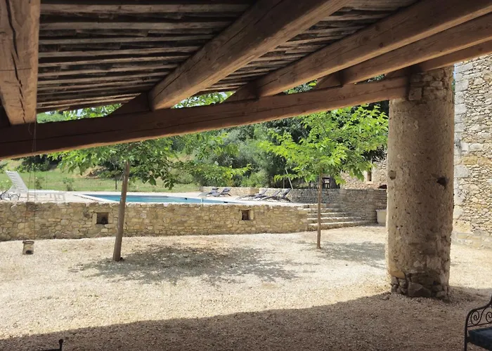 Dom wakacyjny Beautiful With Large Swimming Pool Within Walking Distance Of A Charming, Lively Village