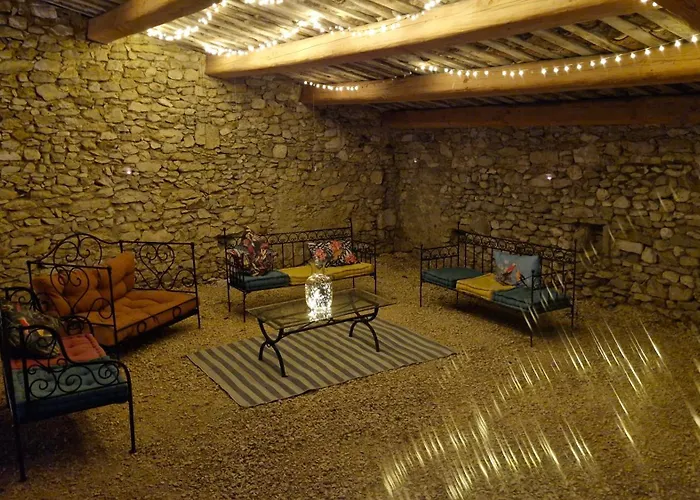 Beautiful With Large Swimming Pool Within Walking Distance Of A Charming, Lively Village Dom wakacyjny *